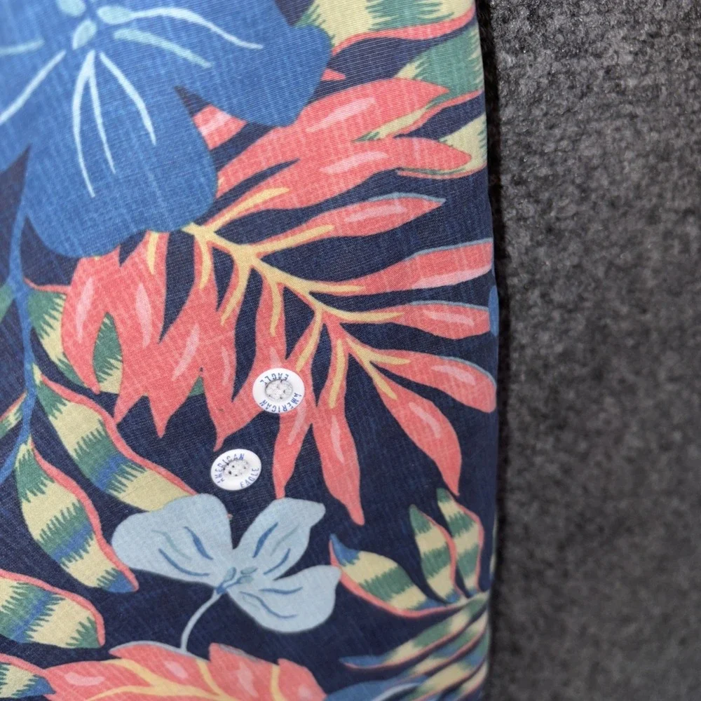 American Eagle Men Size S Blue Floral Polyester Blend Swim‎ Beach Board Shorts